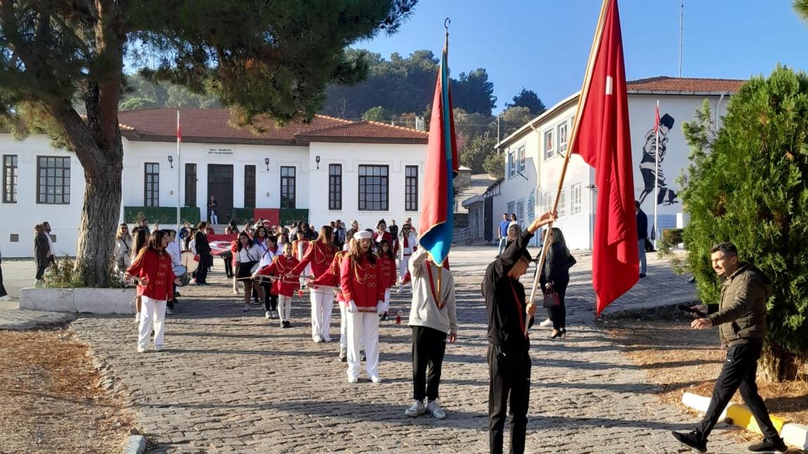 CUMHURİYETİMİZİN 101.YIL KUTLAMA PROGRAMI CUMHURİYET KORTEJ YÜRÜYÜŞÜ